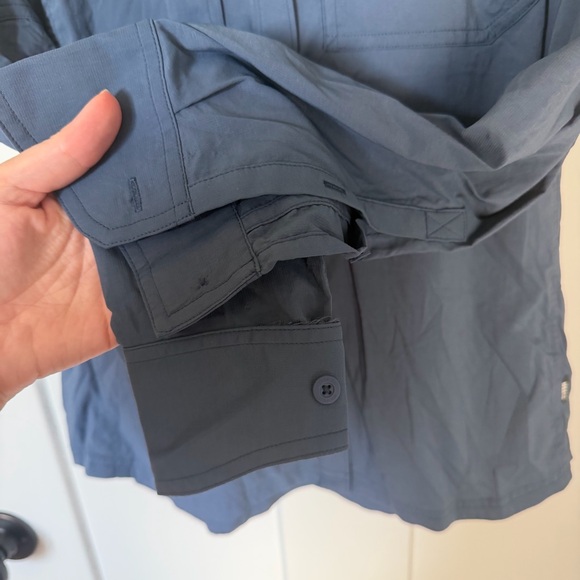 REI Women's Sahara Hiking Button-Up Shirt in Slate Blue XS Lightweight Outdoor - Picture 4 of 7